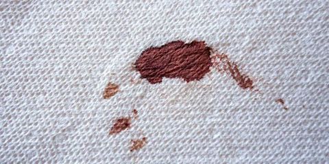 How To Remove Blood Stains From Clothes In 5 Easy Steps ...